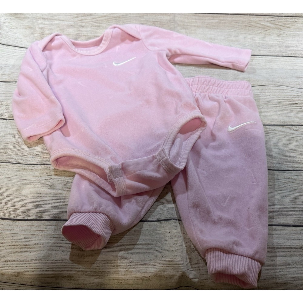 Nike Pink Velour Long Sleeve Body Suit Sweat Pants 2 Piece Set Sz 6 Months TubI